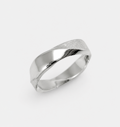 Mobius Wedding Band For Him, 5mm Mobius Ring In 14k Gold