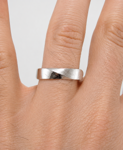 18k Mobius Men's Wedding band - 5mm Mobius Ring In 18k Minimalist White Gold Wedding Ring - Image 5