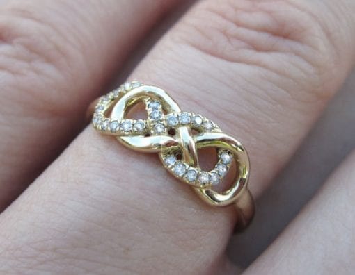 ledsage supplere Isse Double Knot Ring With Diamonds, Infinity Love Knot | Benati