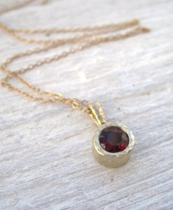 Gold 14k Delicate Link Birthstone Necklace, Hammered Garnet Pendant