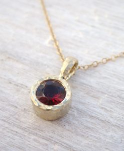 Gold 14k Delicate Link Birthstone Necklace, Hammered Garnet Pendant