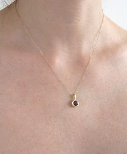 Gold 14k Delicate Link Birthstone Necklace, Hammered Garnet Pendant