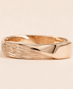 Solid Gold Mobius Mens Wedding band, Wood Texture Band - Image 2