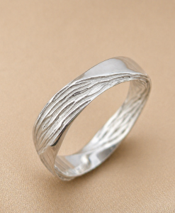 Solid Gold Mobius Mens Wedding band, Wood Texture Band - Image 6