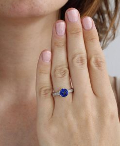 Vintage Emerald Filigree Engagement Ring