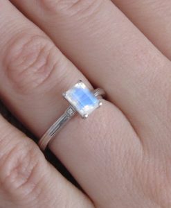 Moonstone Engagement Ring, 18k Rainbow Moonstone ring - Image 4