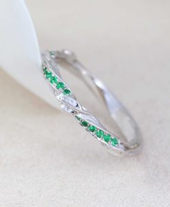 Leaf twig emerald wedding band, Mobius Wedding ring - Image 2
