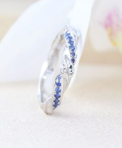 Natural Sapphire Wedding Band With Leaves and Wood, Nature Inspired Mobius Wedding Ring - Image 4