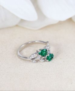 Nature inspired pear cut emerald leaves ring, Alternative engagement ring - Image 5