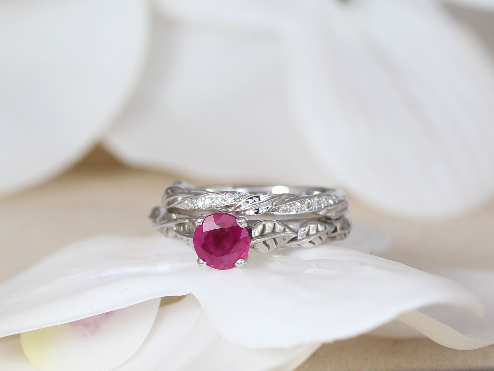 Contemporary 1.35 Carat Ruby & Diamond 18 Carat White Gold Ring – Imperial  Jewellery