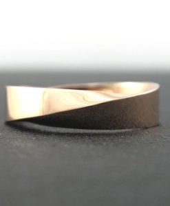 Mobius Men's Wedding Ring, 6mm Mans Gold Wedding Band - Image 3