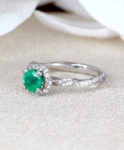 Natural Emerald Leaves Solid Gold Engagement Ring, Vintage Nature Inspired Leaf Anniversary Ring - Image 2