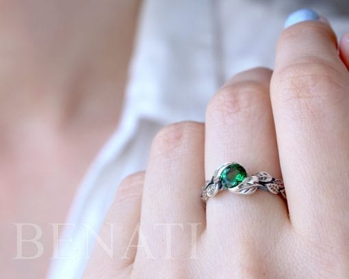 Geleidbaarheid Bewijzen homoseksueel Leaf Ring With Emerald Gemstone In Silver, Green Stone Leaf Ring | Benati