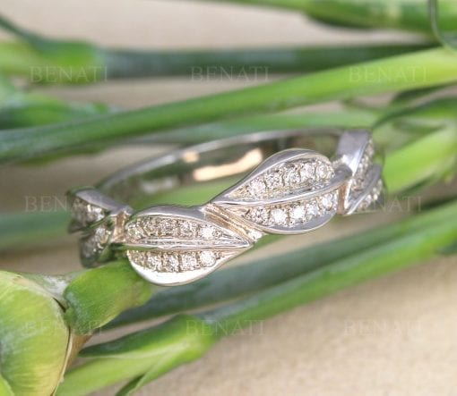 Alternative Wedding ring, Leaf conflict free diamond ring