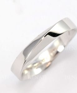4mm wide mobius Wedding Band