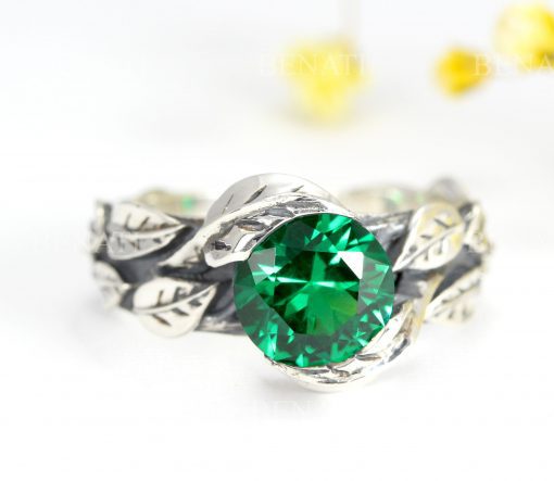 Leaf Ring With Emerald In Silver