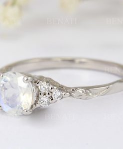 Vintage moonstone engagement ring white Gold, Antique wedding ring - Image 5