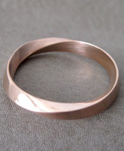 Wedding Ring, 4.5mm Mobius Wedding Band - Image 10