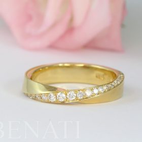 4mm Diamond Mobius Ring, Solid Gold Wedding Ring