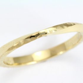 Mobius Wedding Band 2mm, Stacking Twisted Wedding Ring