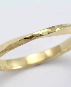 Mobius Wedding Band 2mm, Stacking Twisted Wedding Ring - Image 5