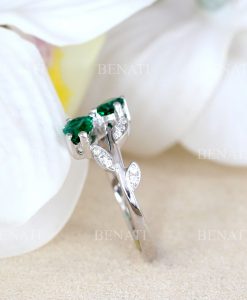 Nature inspired pear cut emerald leaves ring, Alternative engagement ring - Image 13