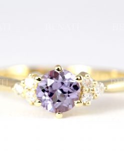 Vintage alexandrite engagement ring, Yellow gold alexandrite cluster ring - Image 2