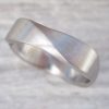 Mobius wedding band set, His And Hers Wedding rings set