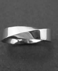 Mobius wedding band, modern 6mm wide mobius wedding band - Image 5