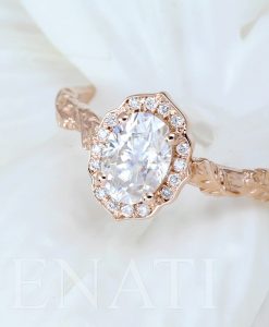 oval moissanite engagement ring