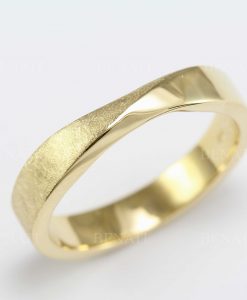 4.5mm mobius ring