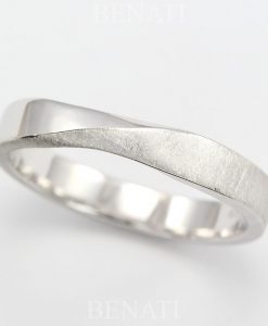 4.5mm mobius ring