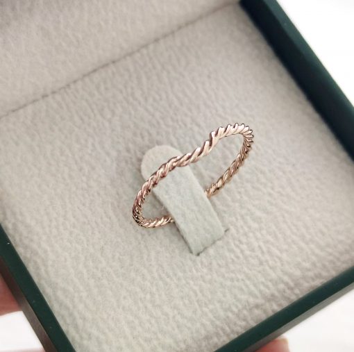 Matching wedding ring for oval engagement ring, Braided rope wedding Ring