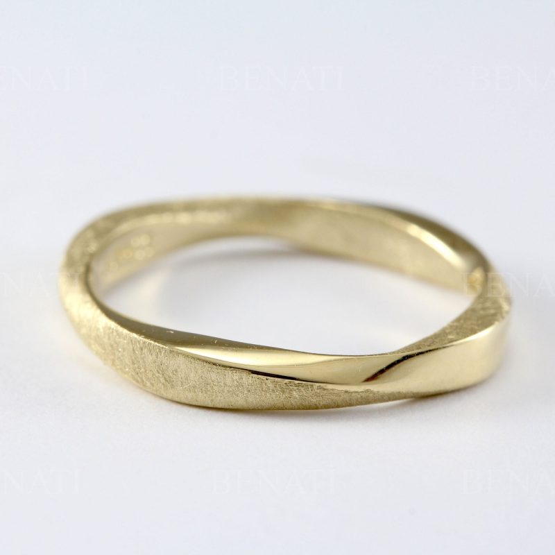 Mobius Ring Stack Mobius Wedding Band, Mobius Stacking Gold Ring | Benati