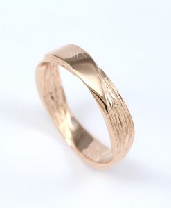 Rose Gold Mobius Wedding band With Wood Texture 4.5mm - Image 5