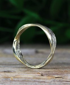 Solid Gold Mobius Mens Wedding band, Wood Texture Band - Image 7