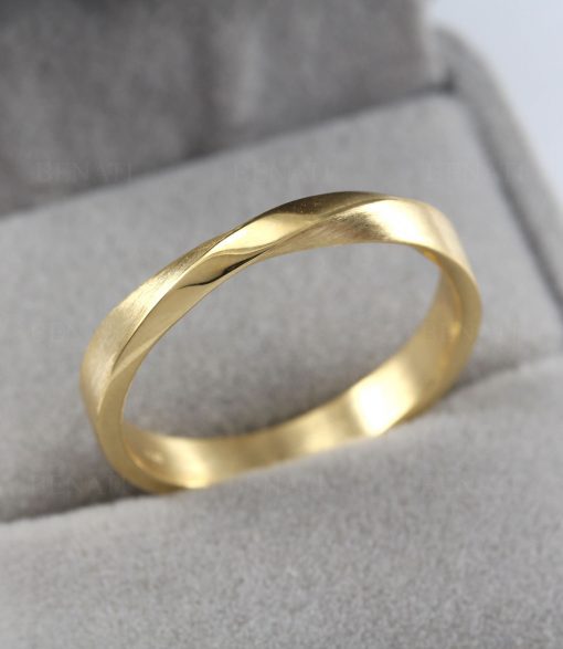 4mm Mens wedding ring, Mobius wedding ring, 14k yellow gold men’s wedding band, Gold ring for man, Matte and polished ring