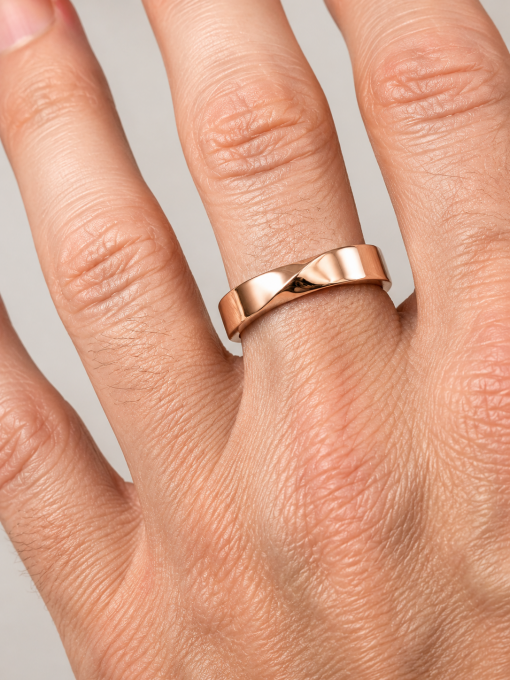 Mobius Mens Wedding Band, 5mm Mobius Inspired Wedding Ring, Minimalist Wedding Band For Man