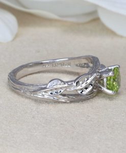 Peridot Silver Ring, Leaf Ring With Peridot, Peridot Twig Ring - Image 4