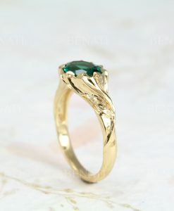Vintage Emerald Birthstone 18k Yellow Gold Ring - Image 3