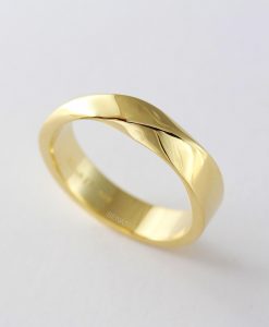 Solid Gold Twisted Wedding Band: 14k/18k Mobius Ring - Image 4