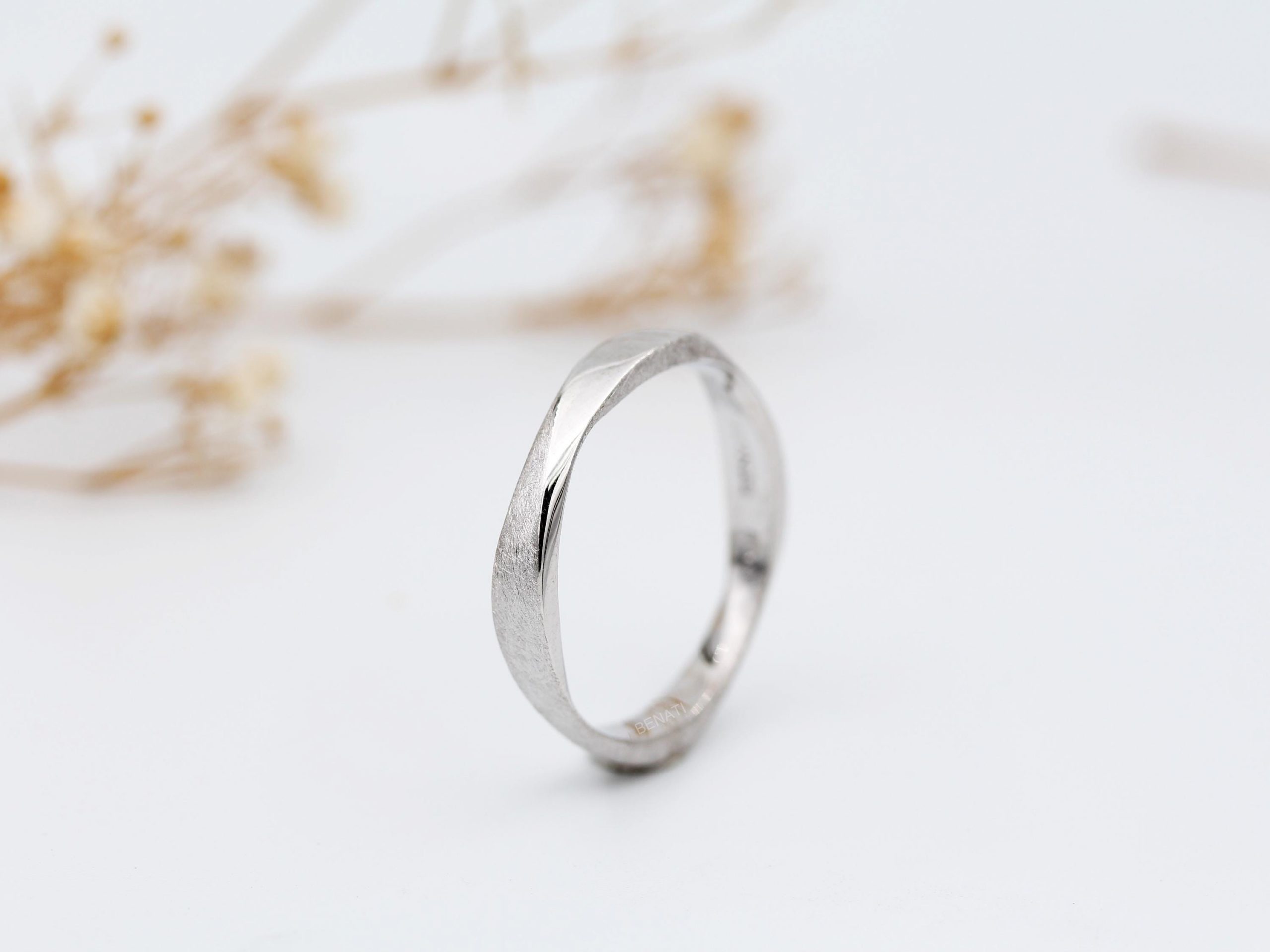 3.5mm Mobius 14k White Gold Unisex Modern Minimalist Wedding Ring
