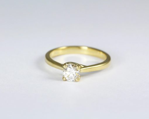 14k Yellow Gold Solitaire Lab Grown Diamond Engagement Ring – Classic Minimalist Round Cut Brilliant 14k Yellow Gold Solitaire Lab Grown Diamond Engagement Ring – Classic Minimalist Round Cut Brilliant