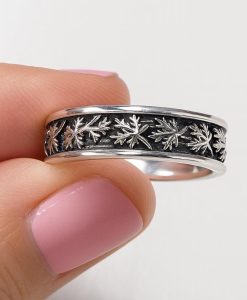 Silver Twig Wedding Band: Maple Leaf Ring, Elvish Forest Style